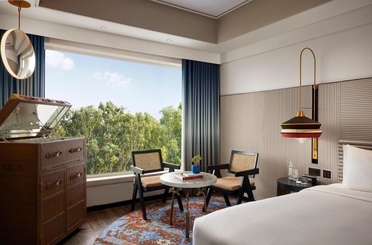 Hyatt Centric Sector17 5*