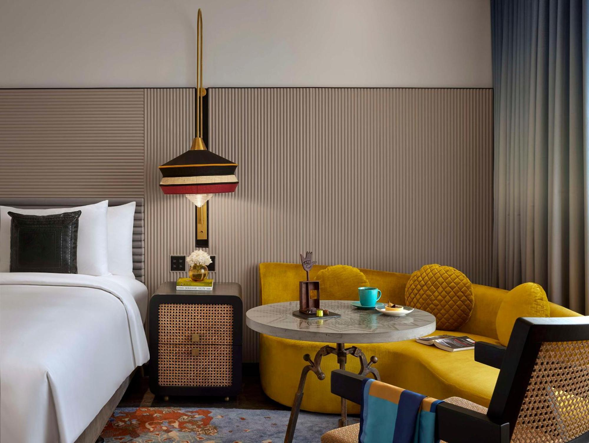 Hyatt Centric Sector17 5*