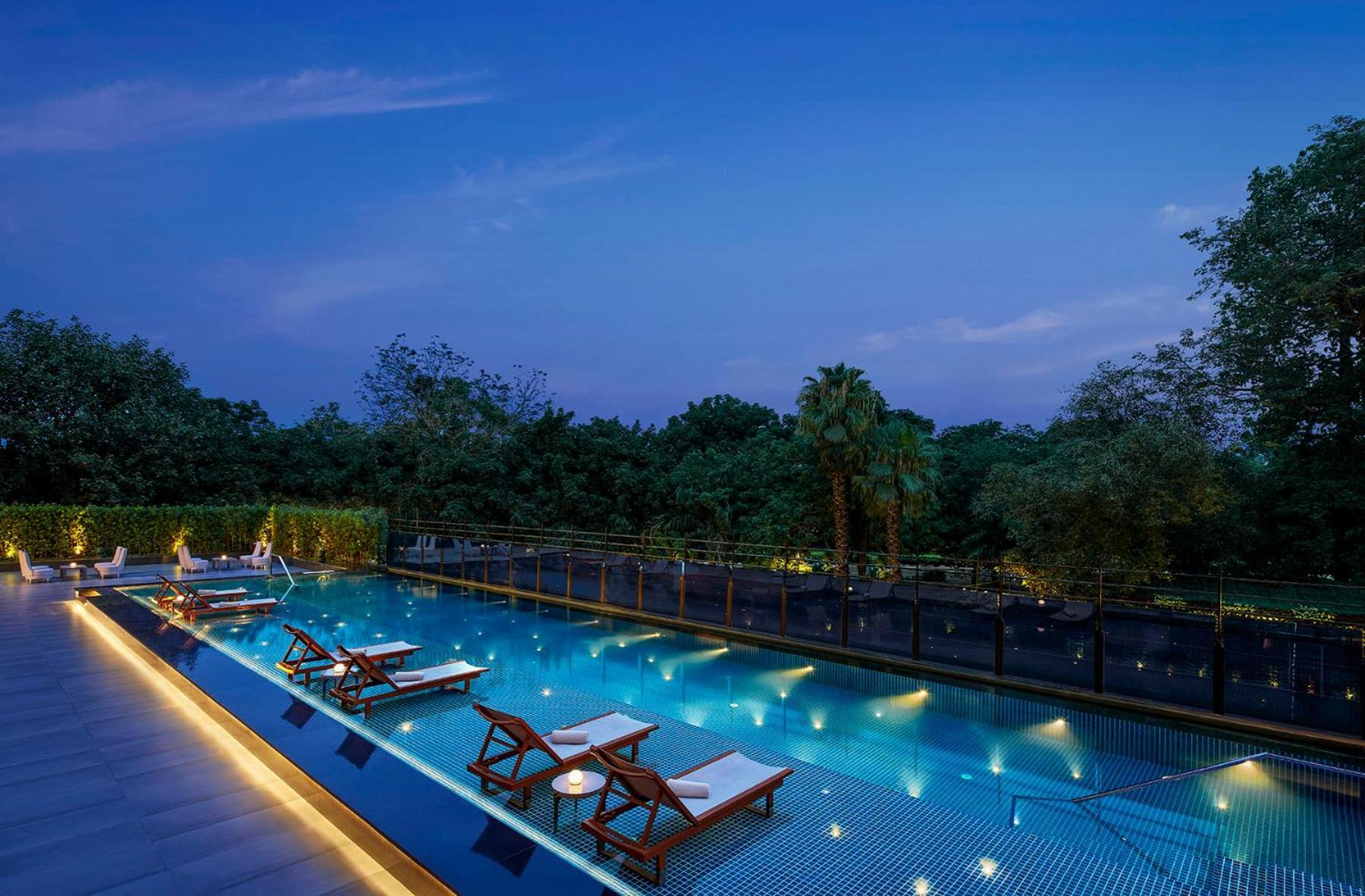 Hyatt Centric Sector17 होटल
